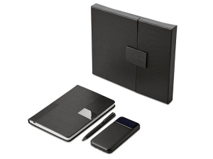 Подарочный набор «Tesla» с блокнотом А5, ручкой и пауэрбенком на 10 000 mAh Подарочный набор «Tesla» с блокнотом А5, ручкой и пауэрбенком на 10 000 mAh